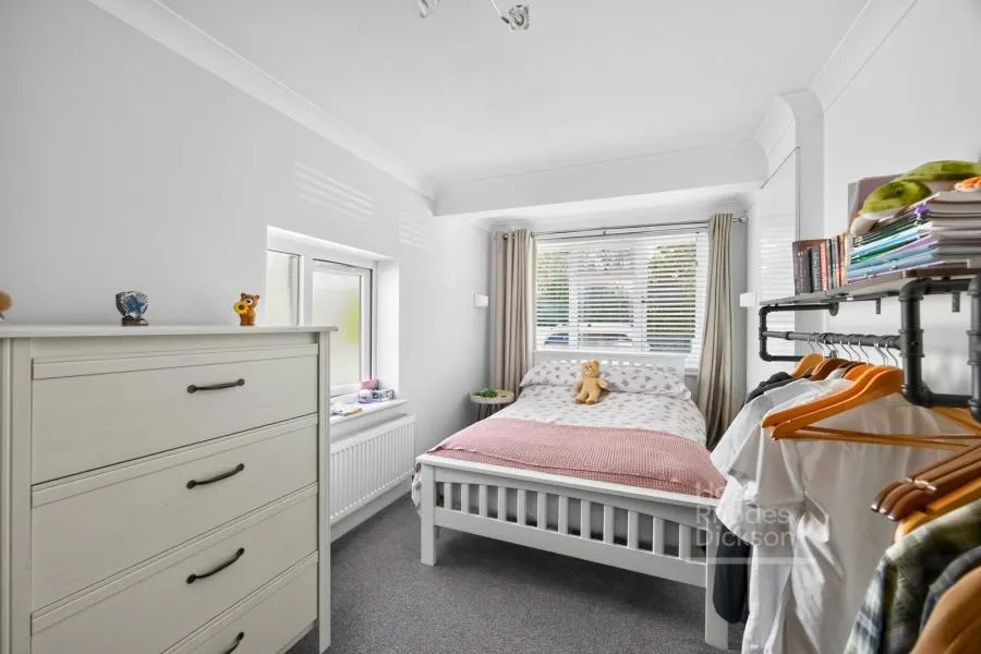 Priory Farm Lane, Newport, PO30, photo 8