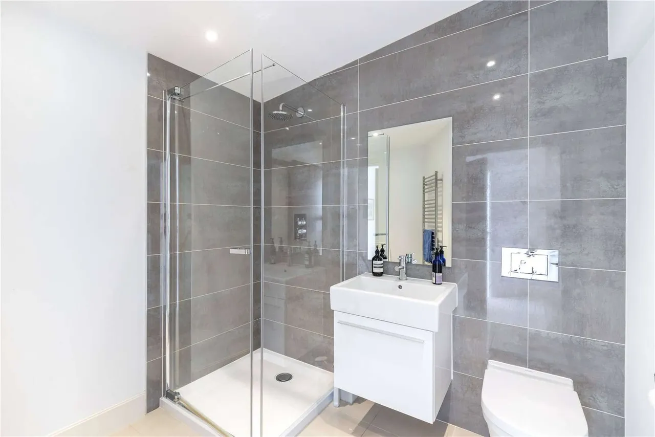 Woodhouse Lane, Holmbury St. Mary, Dorking, Surrey, RH5 6NN, photo 12