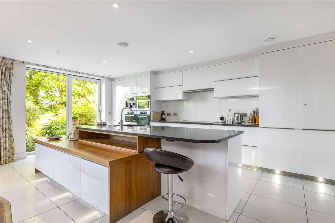 Woodhouse Lane, Holmbury St. Mary, Dorking, Surrey, RH5 6NN, photo 7