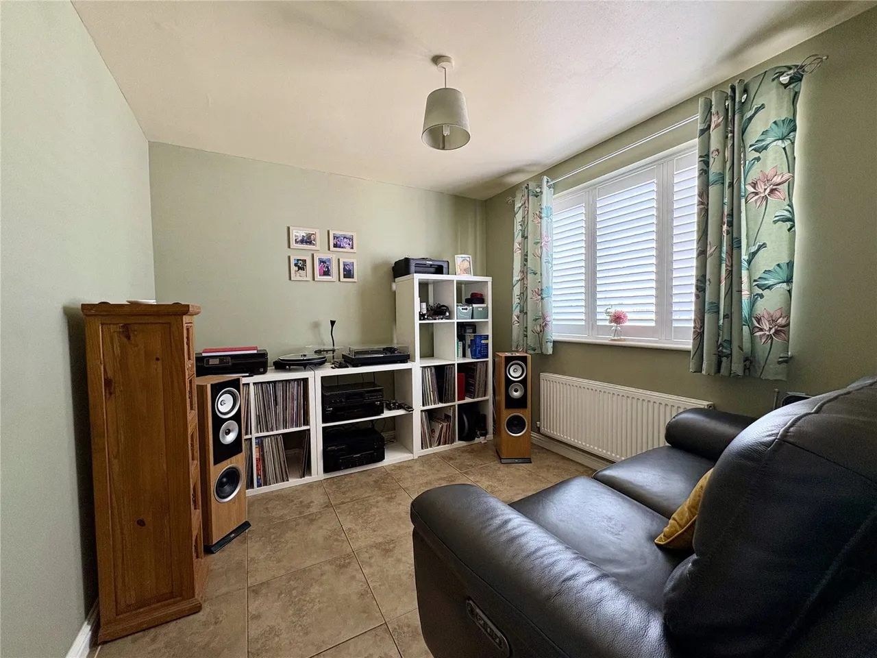 Edmund Road, Chafford Hundred, Grays, Essex, RM16, photo 7