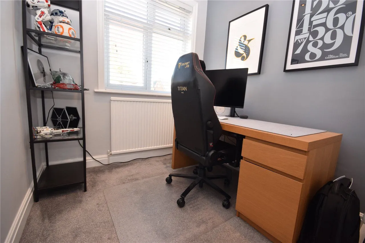 Montagu Avenue, Oakwood, LS8, photo 15