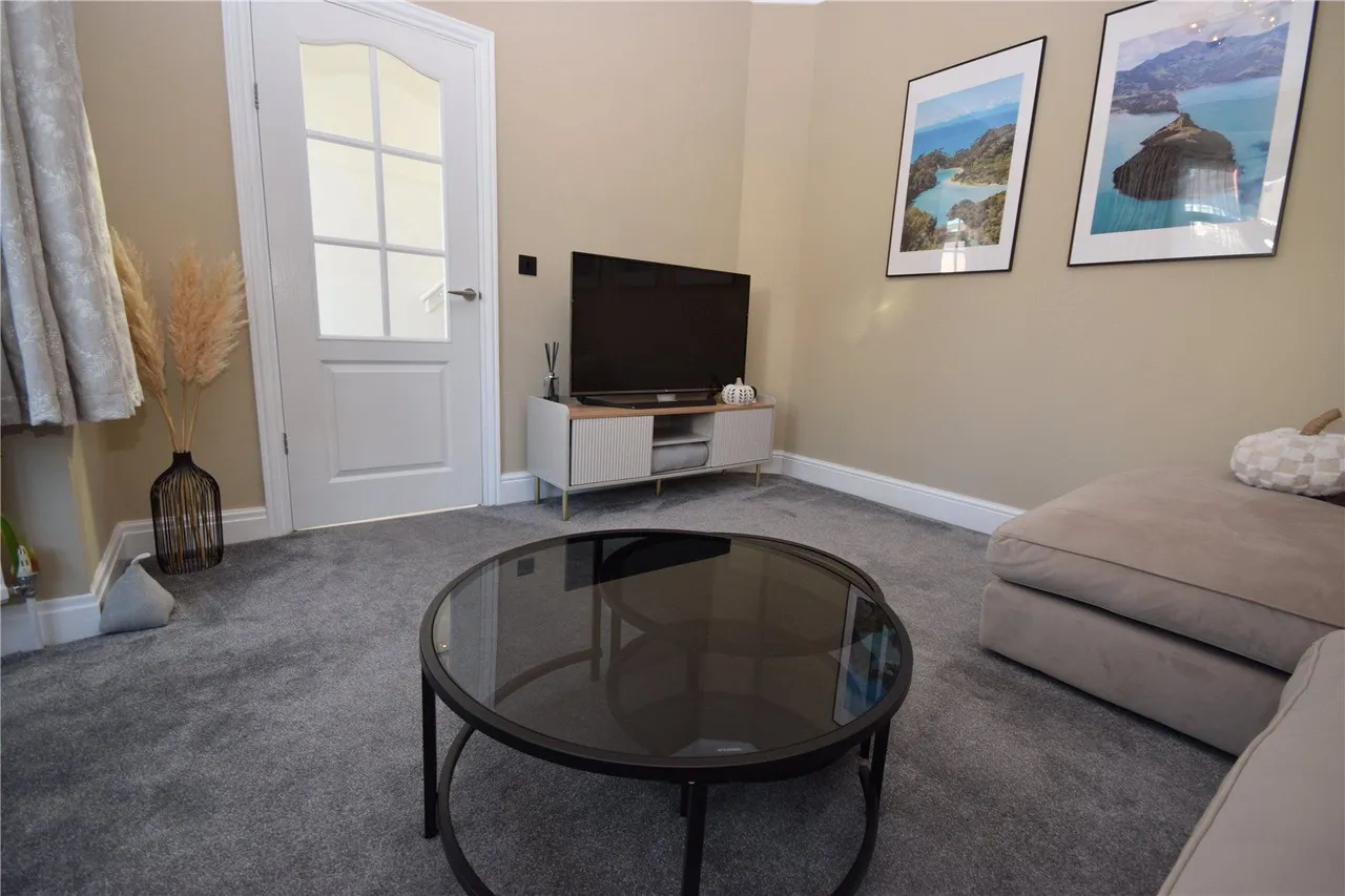 Montagu Avenue, Oakwood, LS8, photo 10