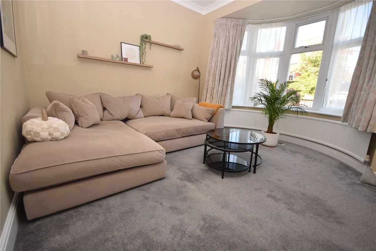 Montagu Avenue, Oakwood, LS8, photo 8