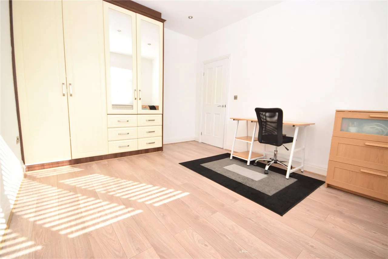 Montagu Avenue, Oakwood, LS8, photo 14