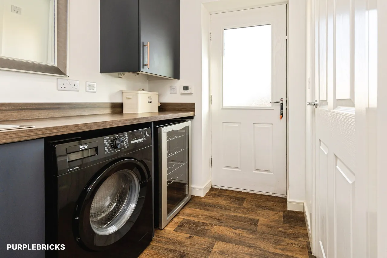 Colliers Gardens, Llay, LL12, photo 10