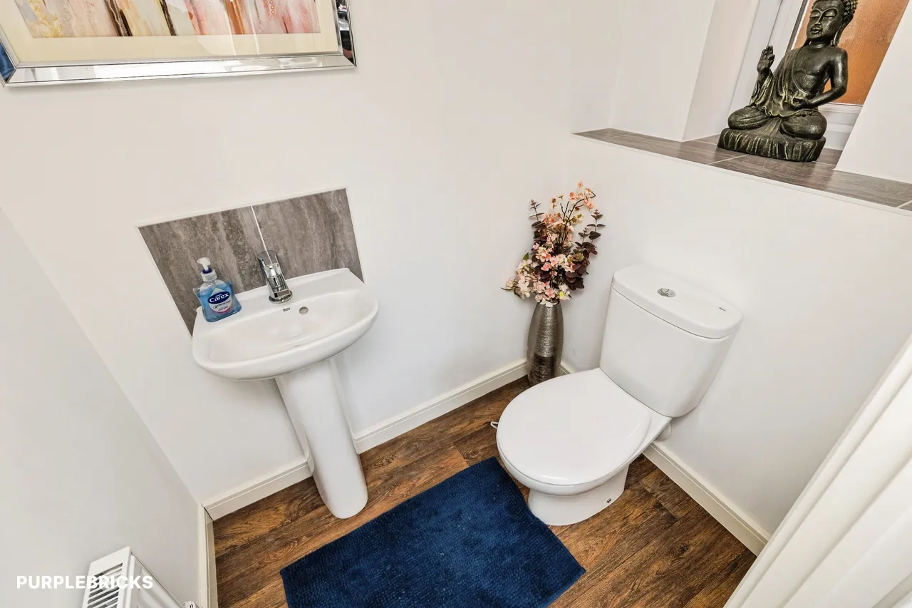 Colliers Gardens, Llay, LL12, photo 3