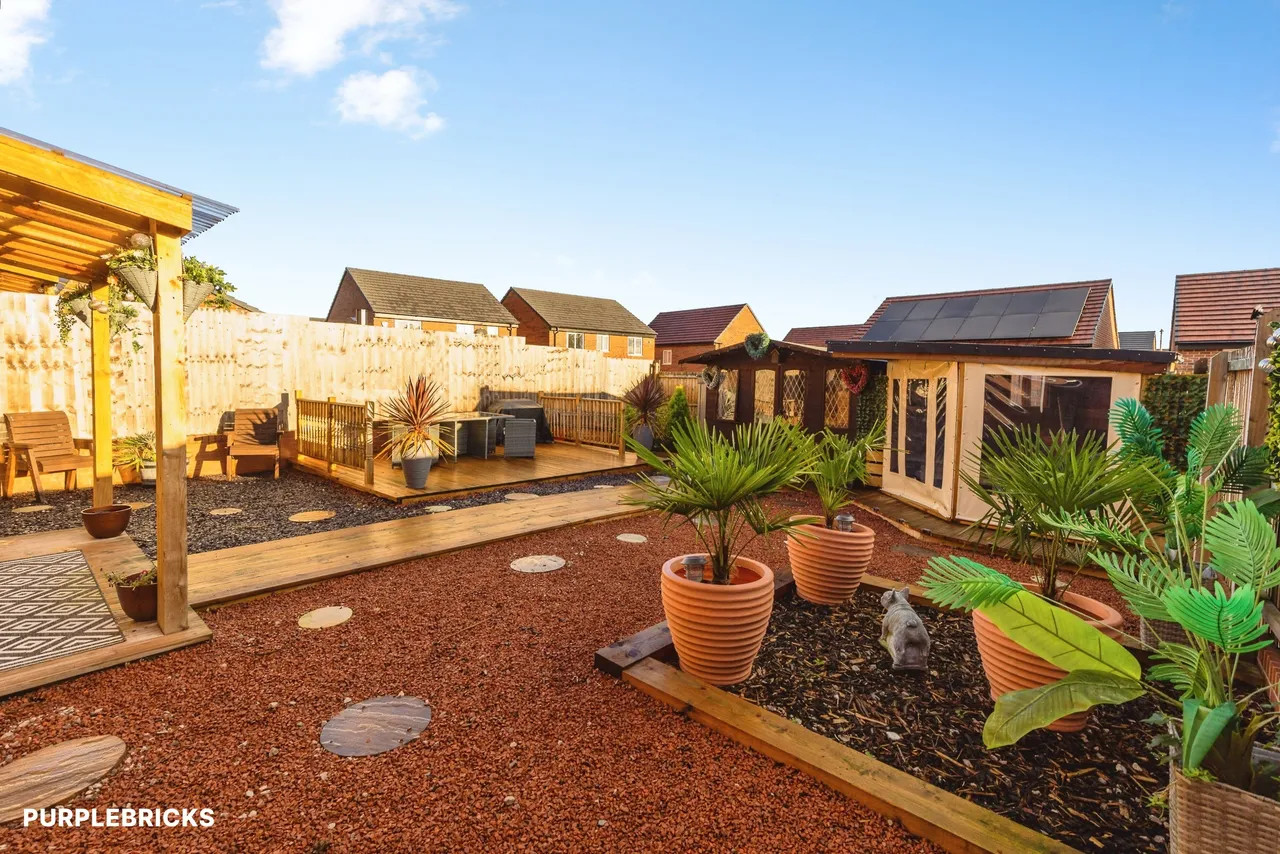 Colliers Gardens, Llay, LL12, photo 5