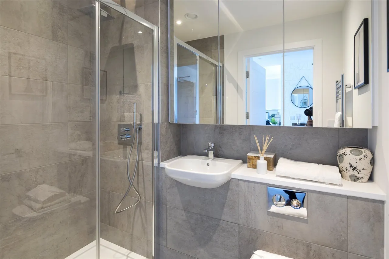 Vernal Way, London, N18, photo 7