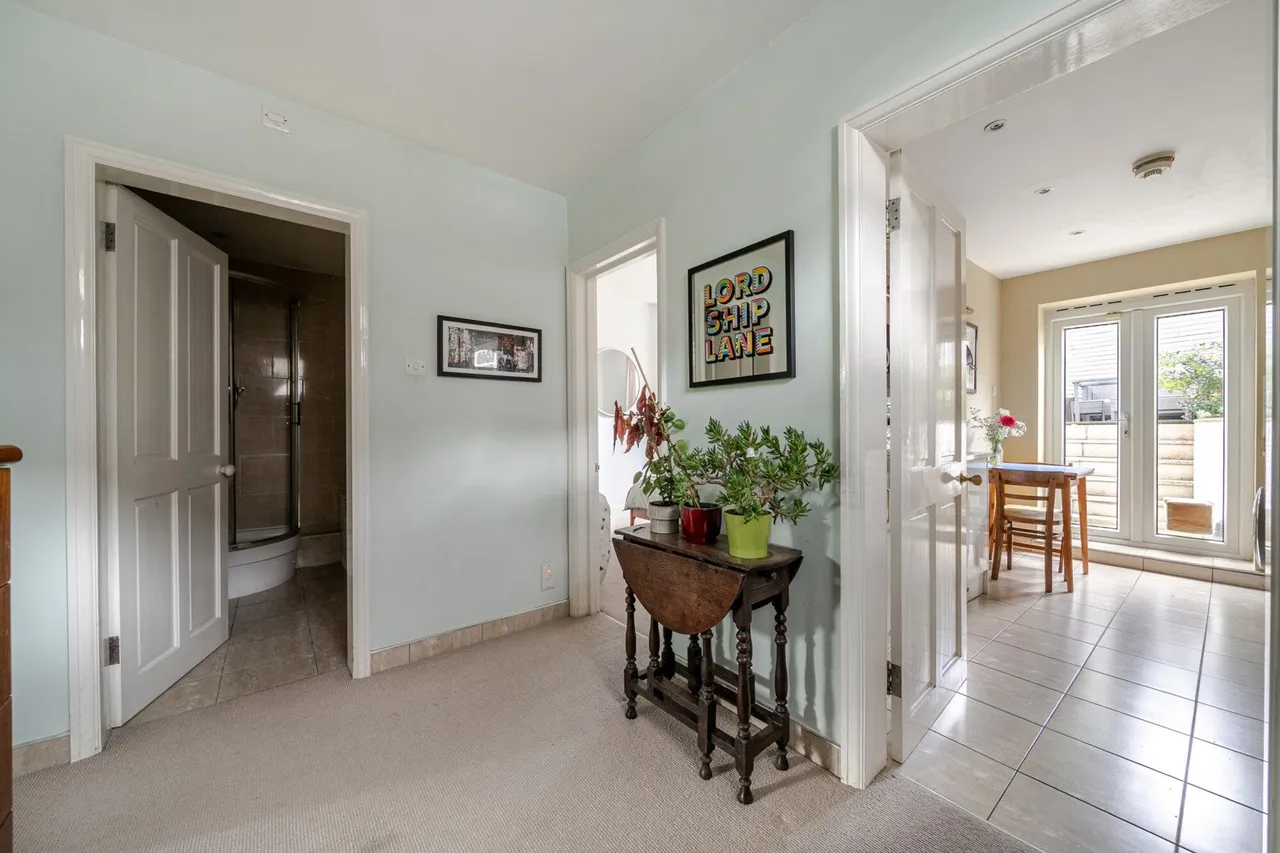 Lordship Lane, SE22, photo 11