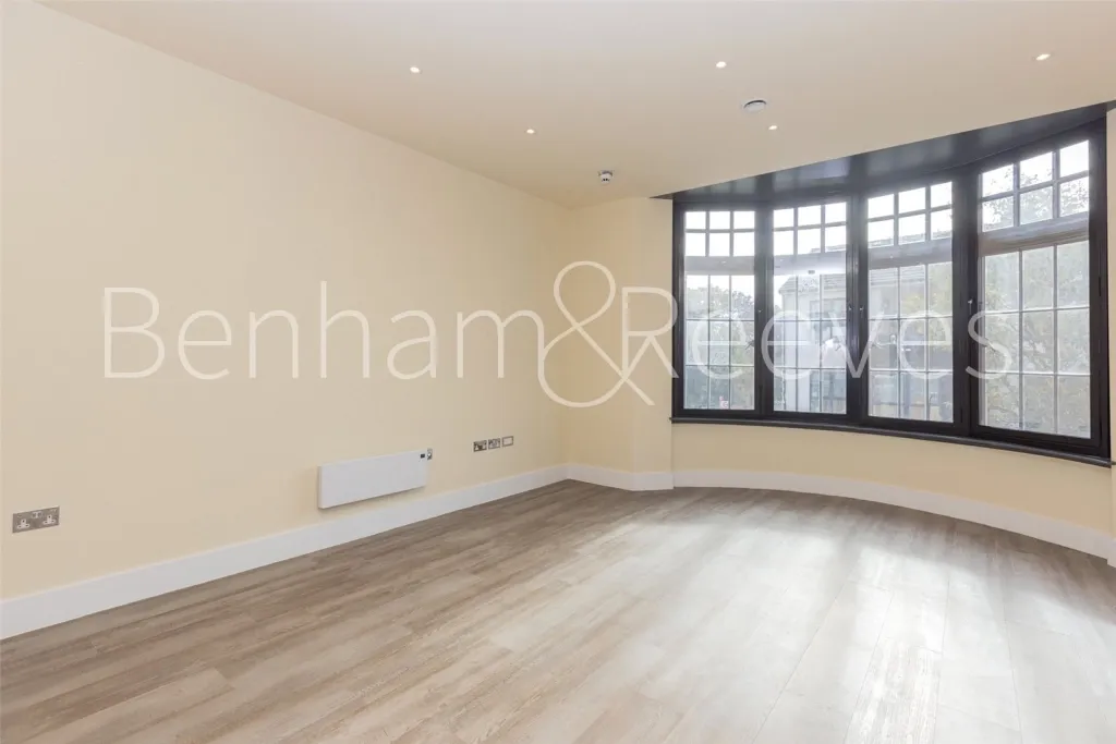 1 bed flat to rent, Carlyle Road, Ealing, W5