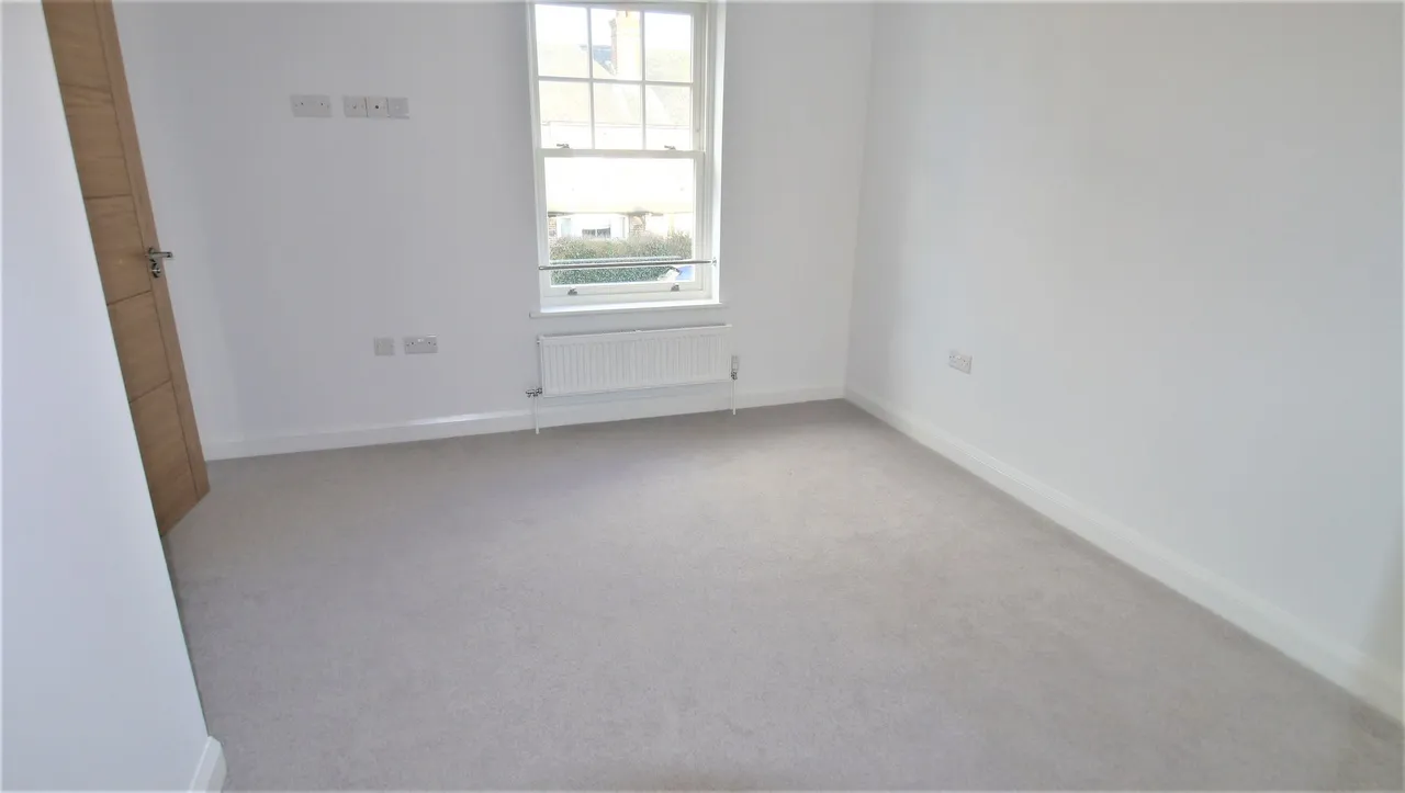 Brighton Road, Handcross, RH17, photo 5