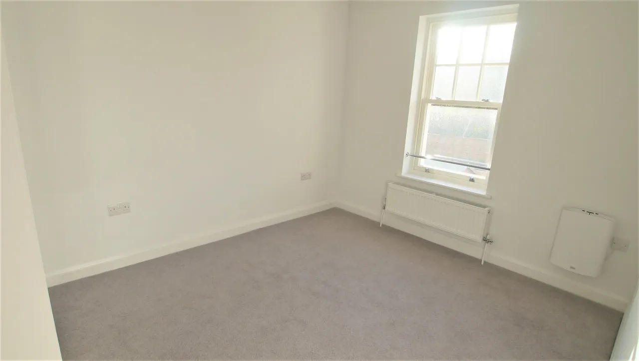 Brighton Road, Handcross, RH17, photo 6
