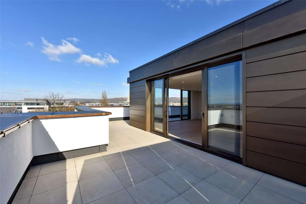 St. Georges Road, Cheltenham, GL50, photo 2