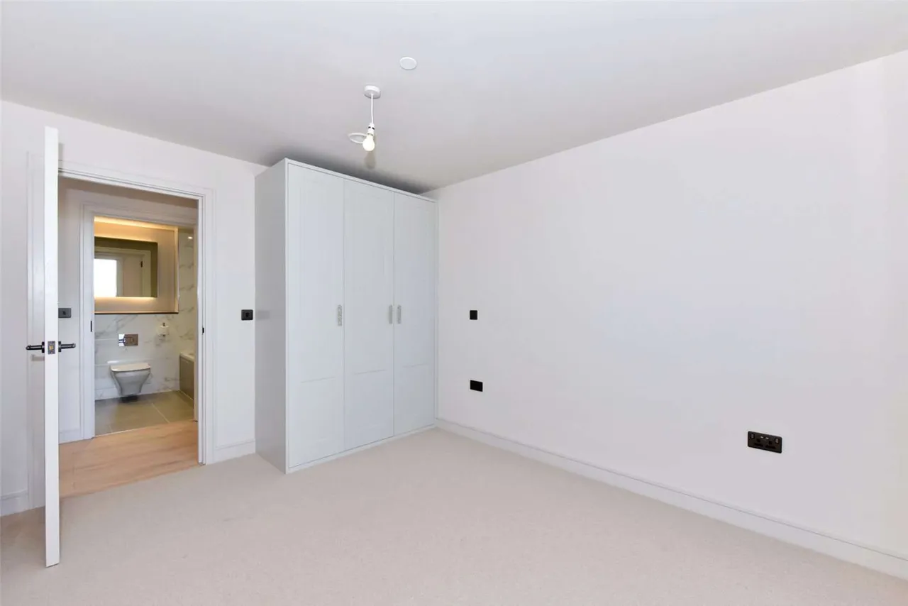 St. Georges Road, Cheltenham, GL50, photo 8