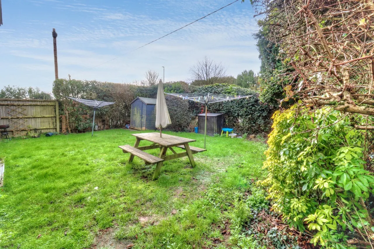 Wycombe Road, Stokenchurch, HP14, photo 8
