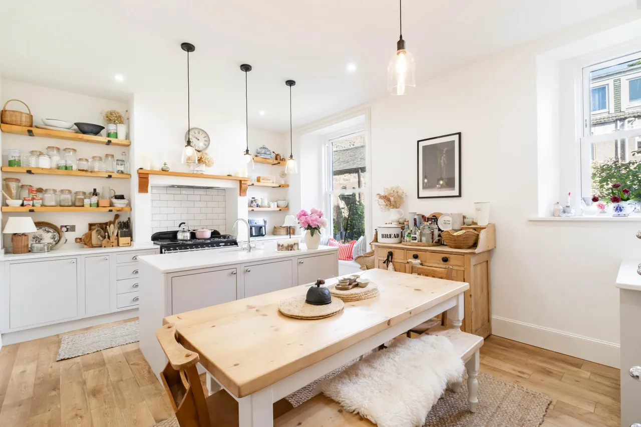 6 bed house for sale, John Street, Montrose, DD10