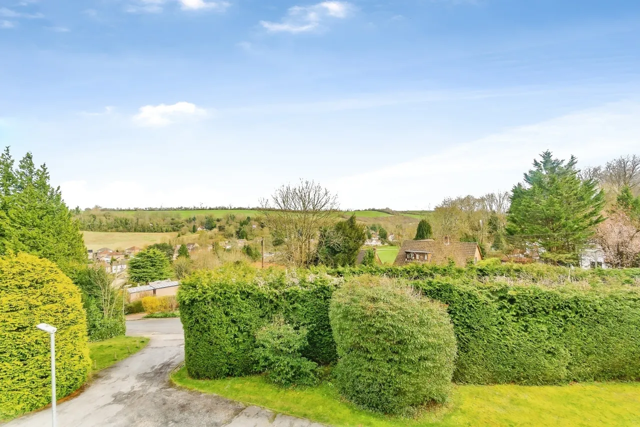 Tupwood Lane, Caterham, Surrey, CR3, photo 2