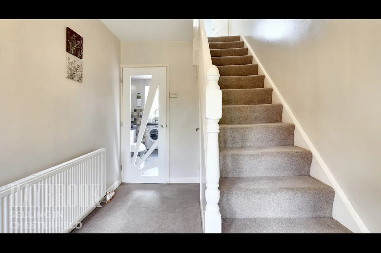 Bateman Close, Chesterfield, photo 11