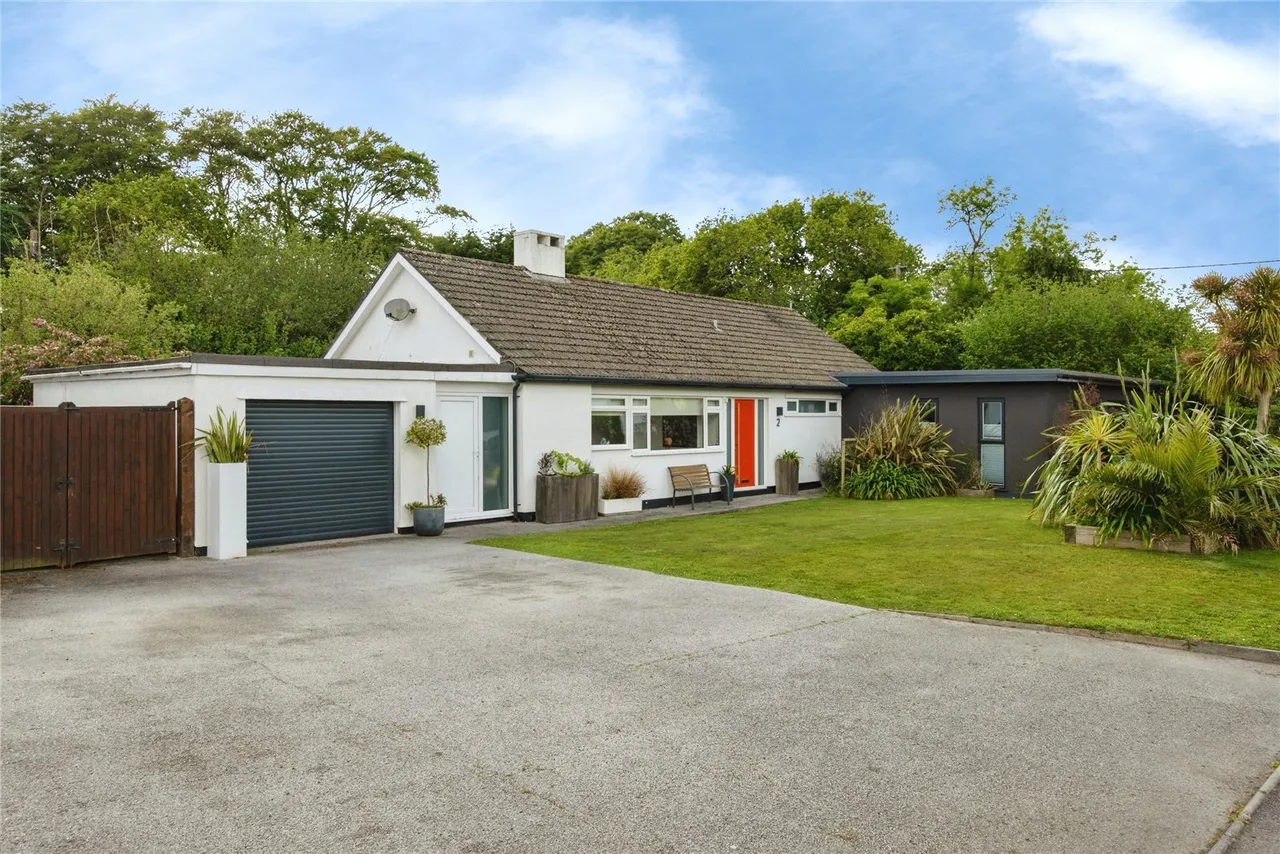3 bed house for sale, Sea Road, Carlyon Bay, PL25