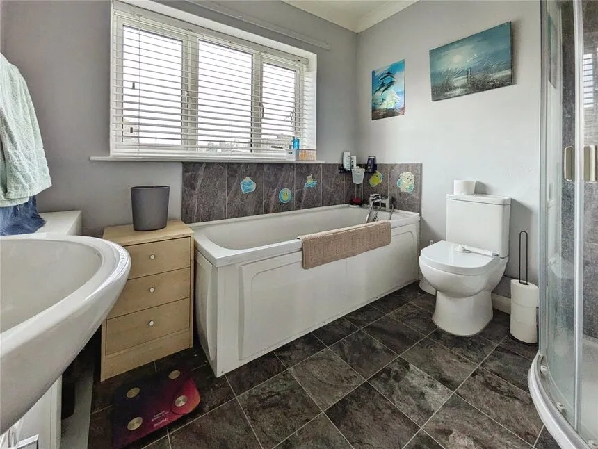 Chalk Road, Queenborough, Kent, ME11, photo 5