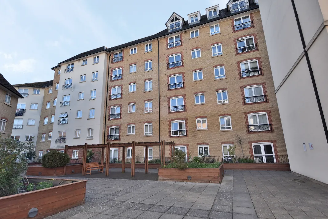 2 bed flat for sale — Broad Street, Northampton, NN1 2HQ