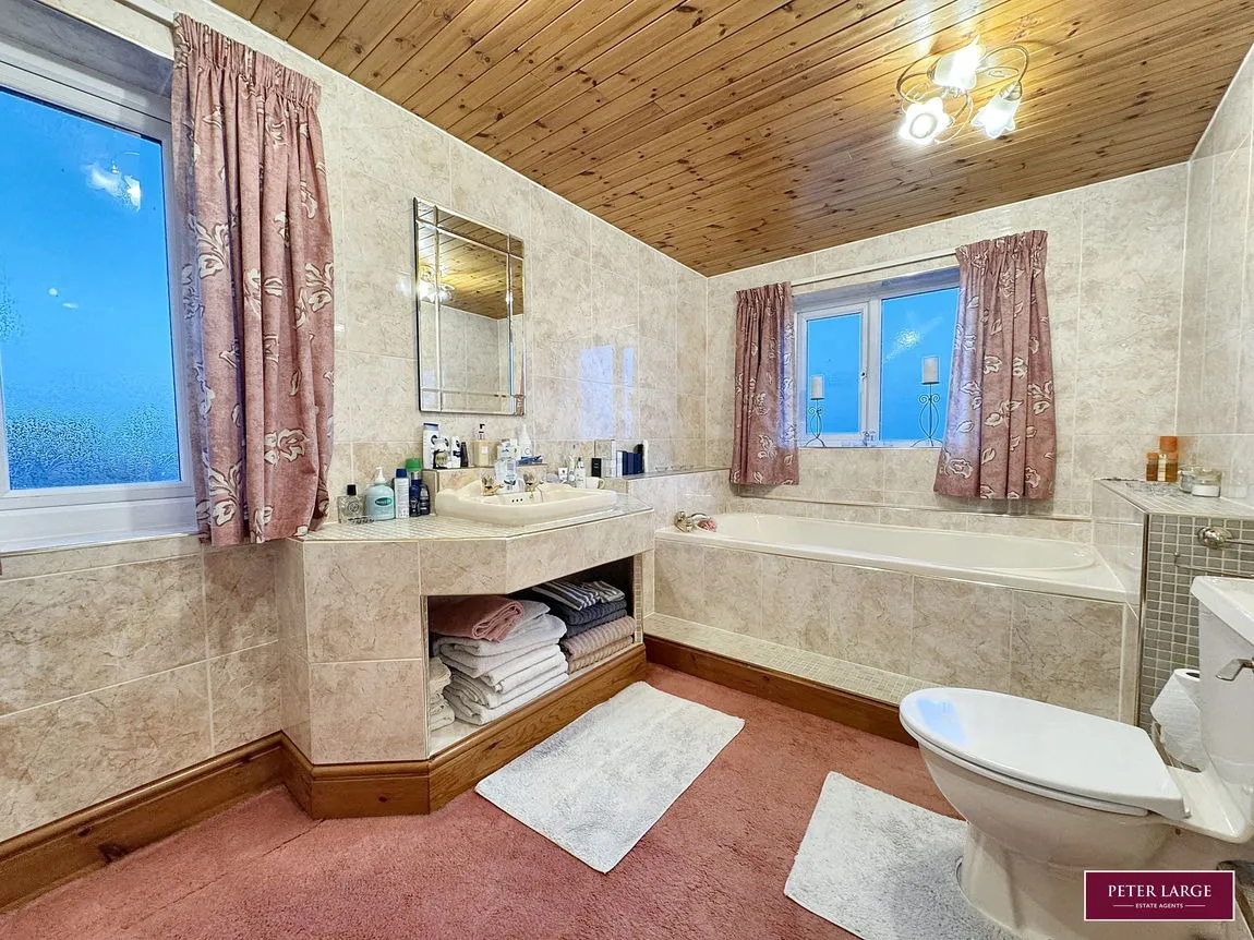 Penyffordd, Holywell, Flintshire, CH8 9HH, photo 24