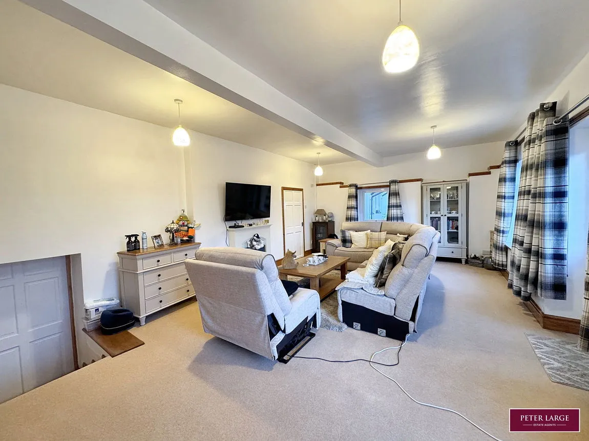 Penyffordd, Holywell, Flintshire, CH8 9HH, photo 11