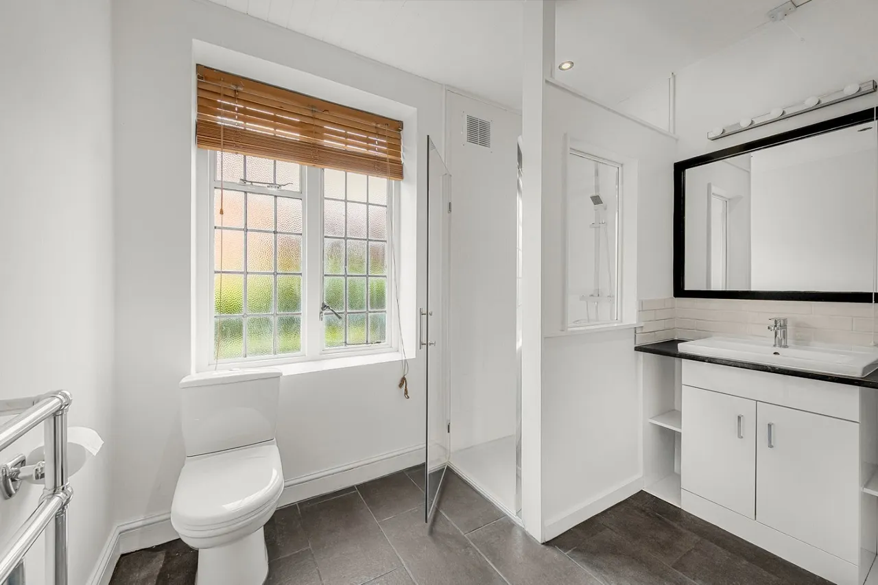 Newnham House, Manor Fields, SW15, photo 7
