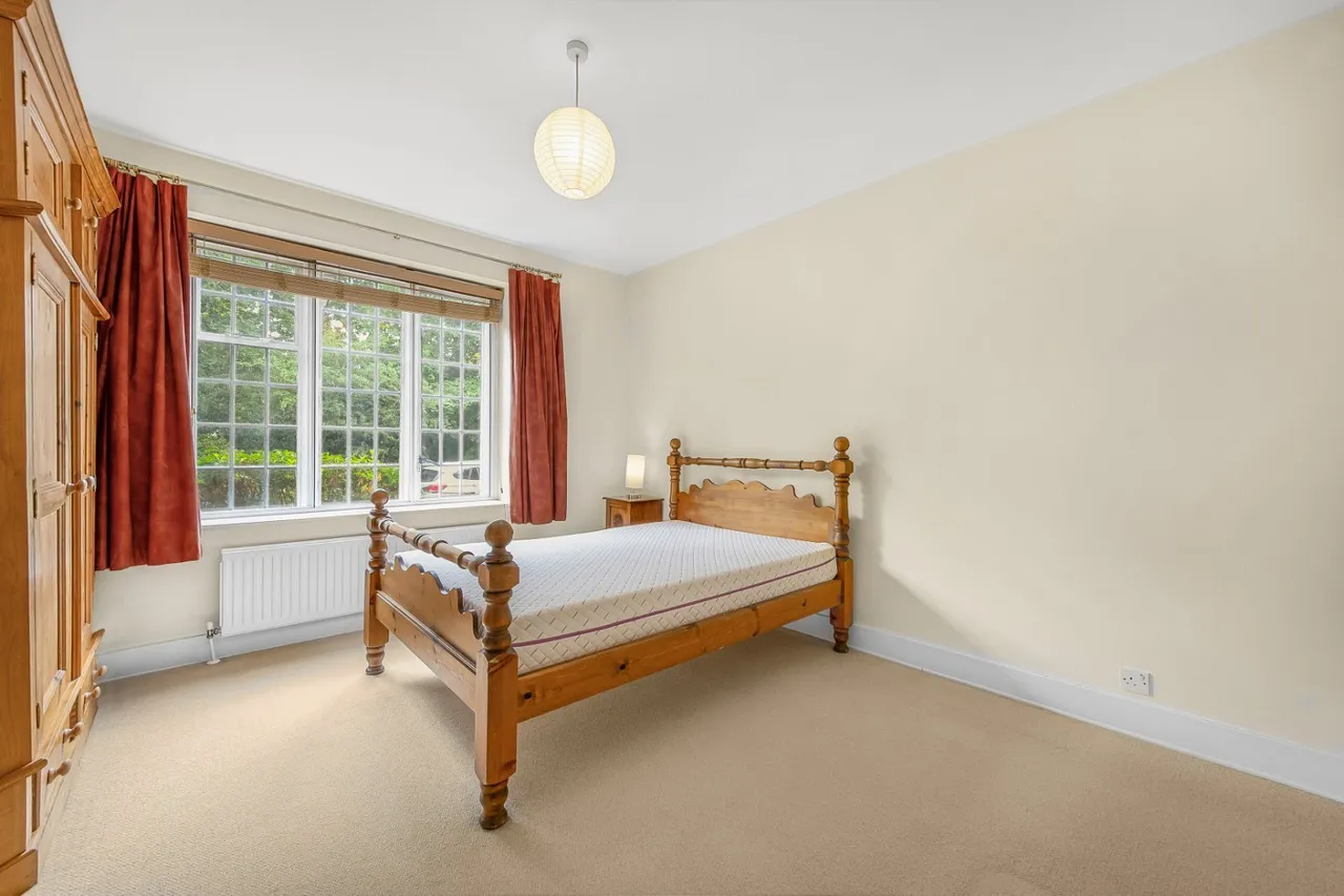 Newnham House, Manor Fields, SW15, photo 4