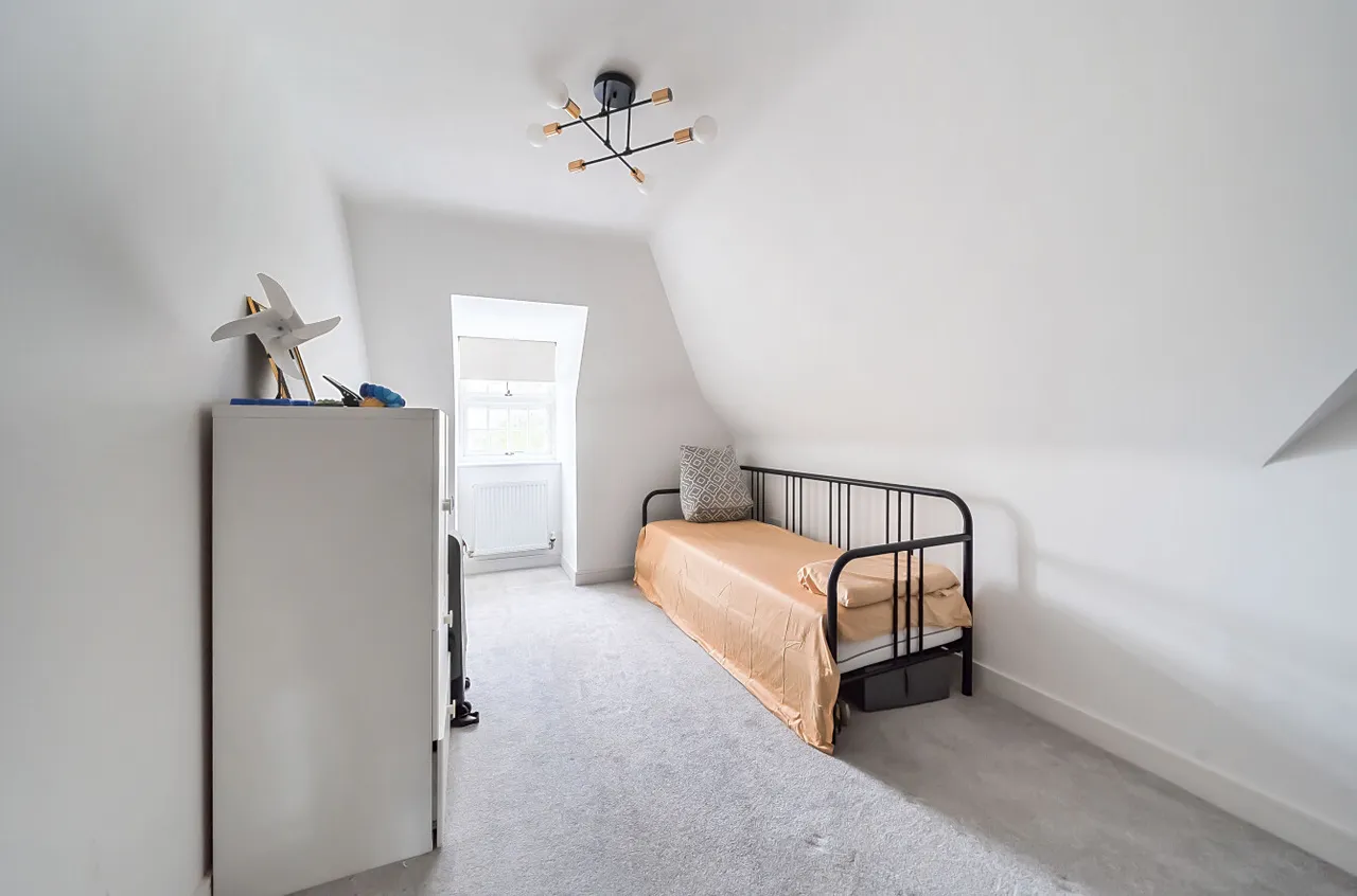 Collison Avenue, Barnet, Hertfordshire, EN5 3BQ, photo 14