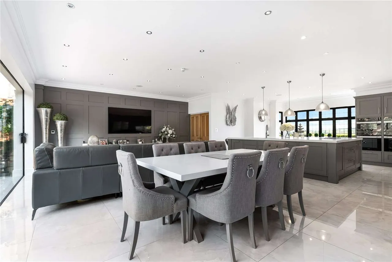 Pilgrims Way, Kemsing, Sevenoaks, Kent, TN15 6XA, photo 8