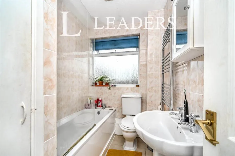 Fetlock Close, Clapham, MK41, photo 7