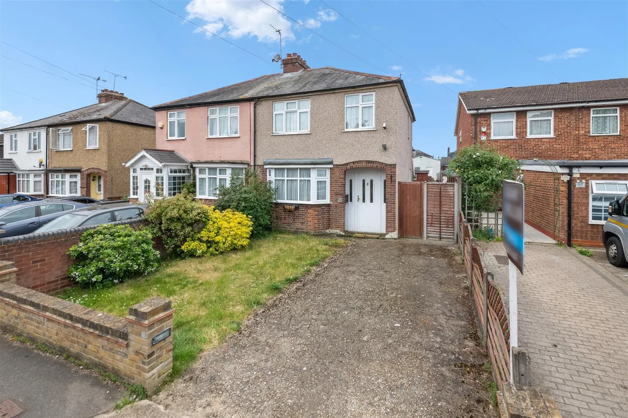 Heath Road, Hillingdon, photo 12
