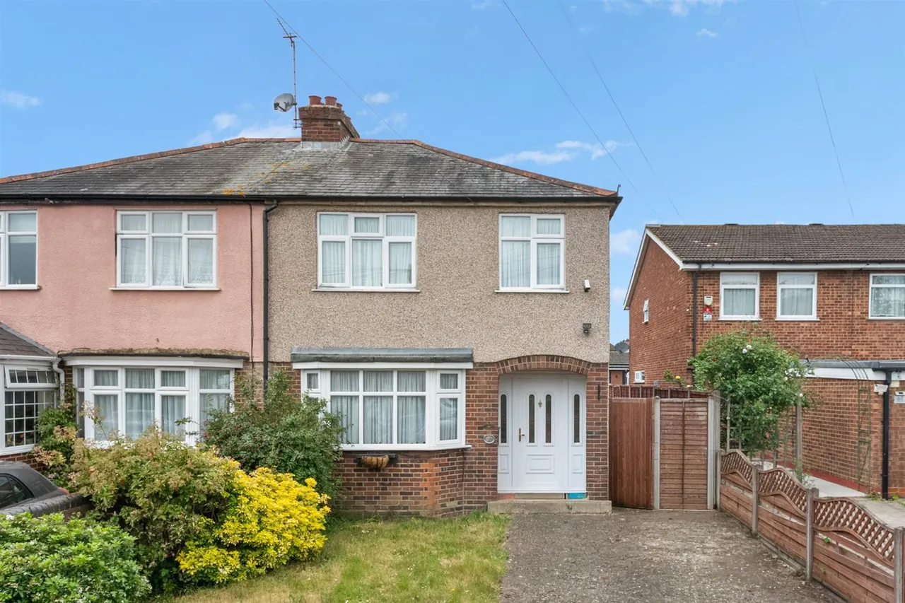 Heath Road, Hillingdon, photo 13