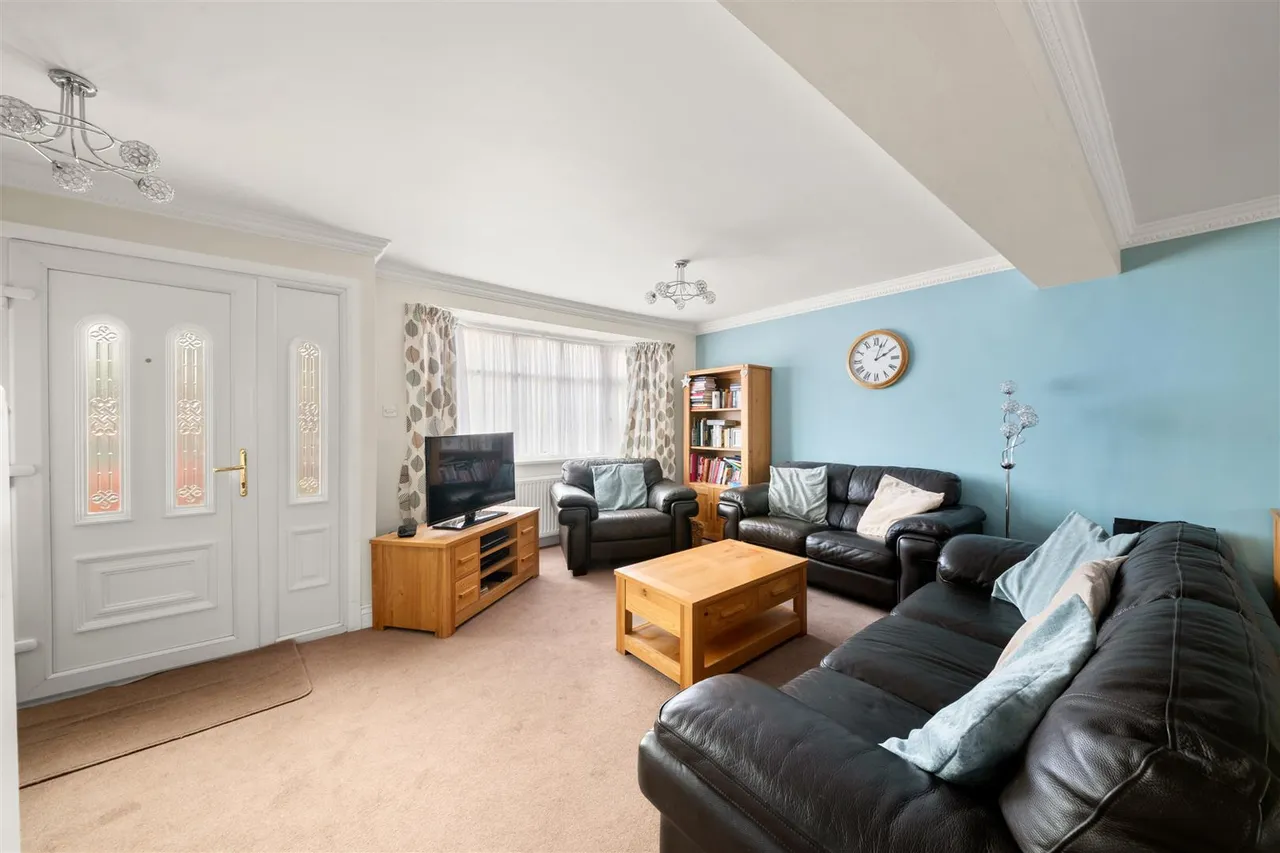 Heath Road, Hillingdon, photo 2