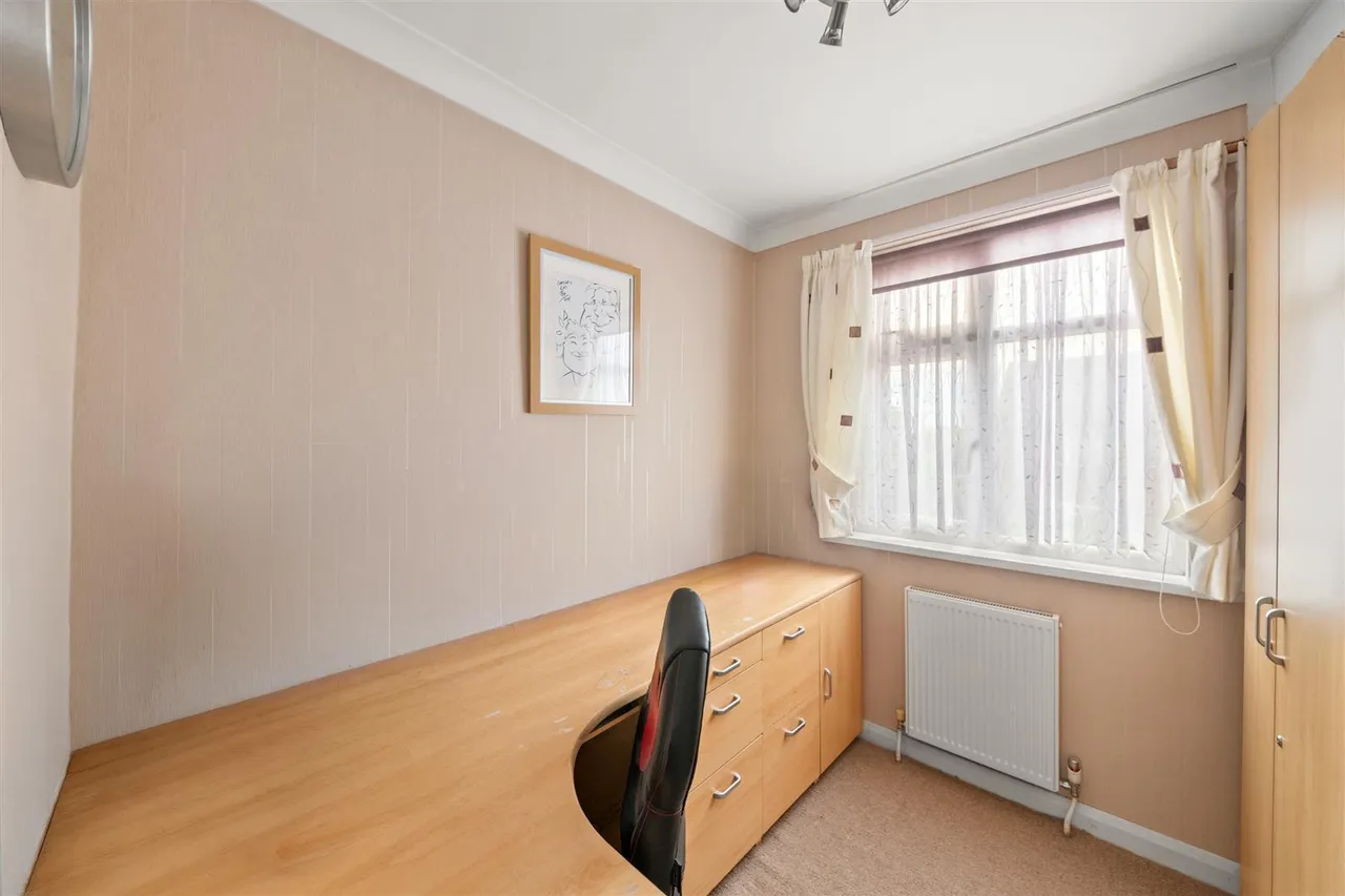 Heath Road, Hillingdon, photo 8