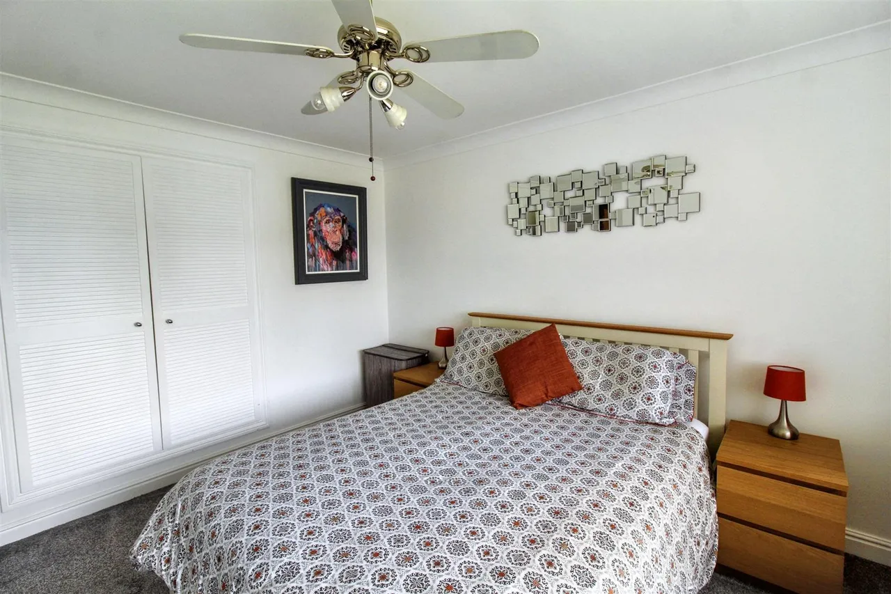 Airedale Court, Chilwell. Nottingham, NG9, photo 5