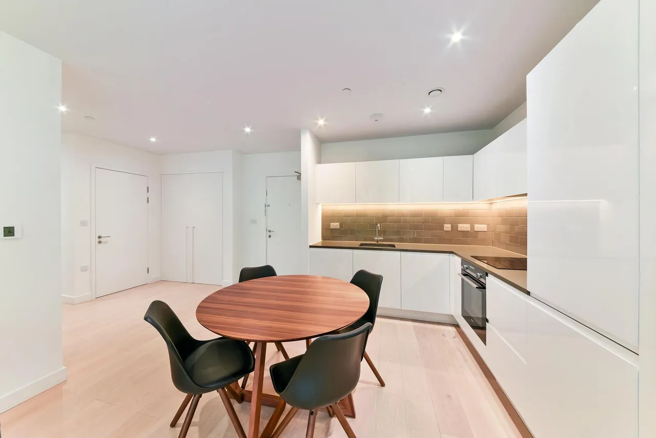 Carrick House, Royal Wharf, E16, photo 5