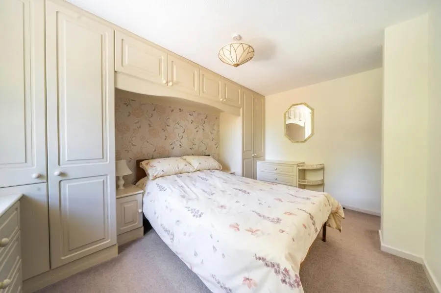 Pensclose, Witney, OX28, photo 11
