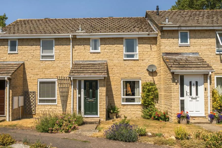 3 bed house for sale, Pensclose, Witney, OX28