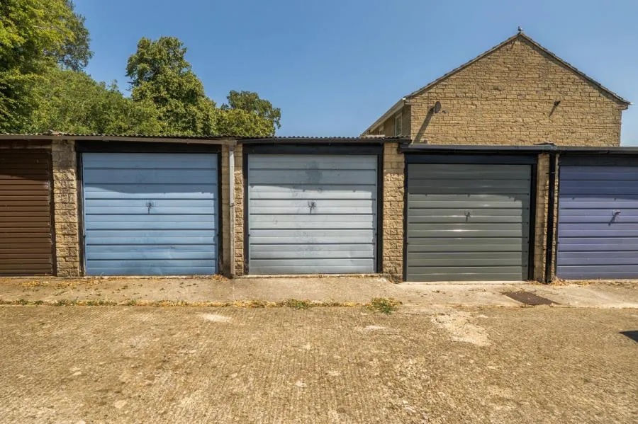 Pensclose, Witney, OX28, photo 21