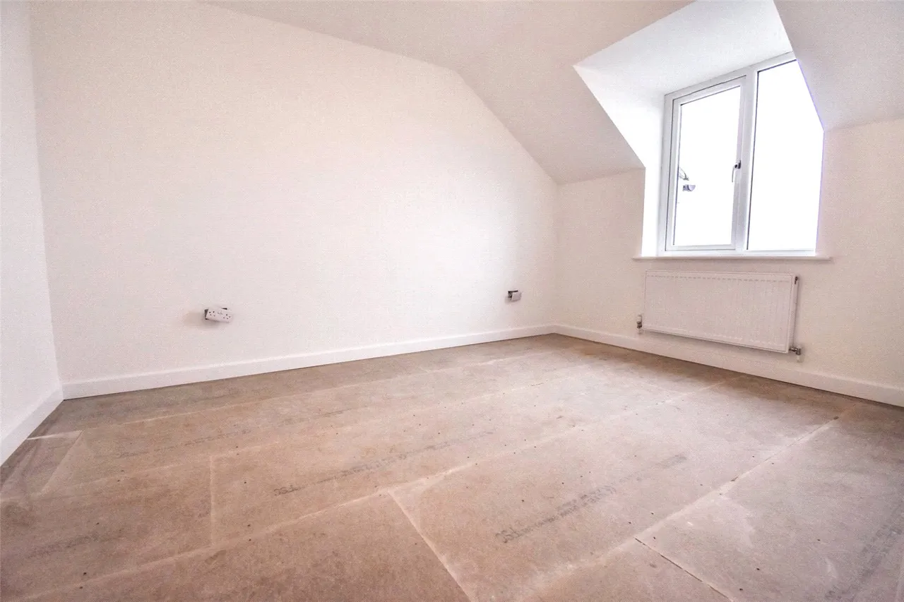 Mount Pleasant Road, Aldershot, Hampshire, GU12 4NL, photo 12
