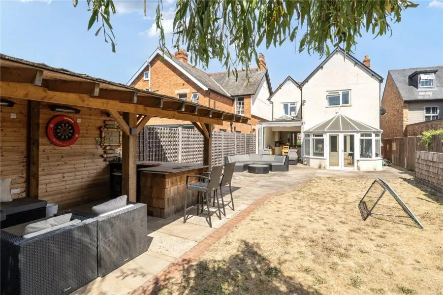 Windsor Road, Chobham, GU24, photo 20