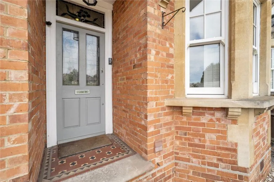 Windsor Road, Chobham, GU24, photo 21