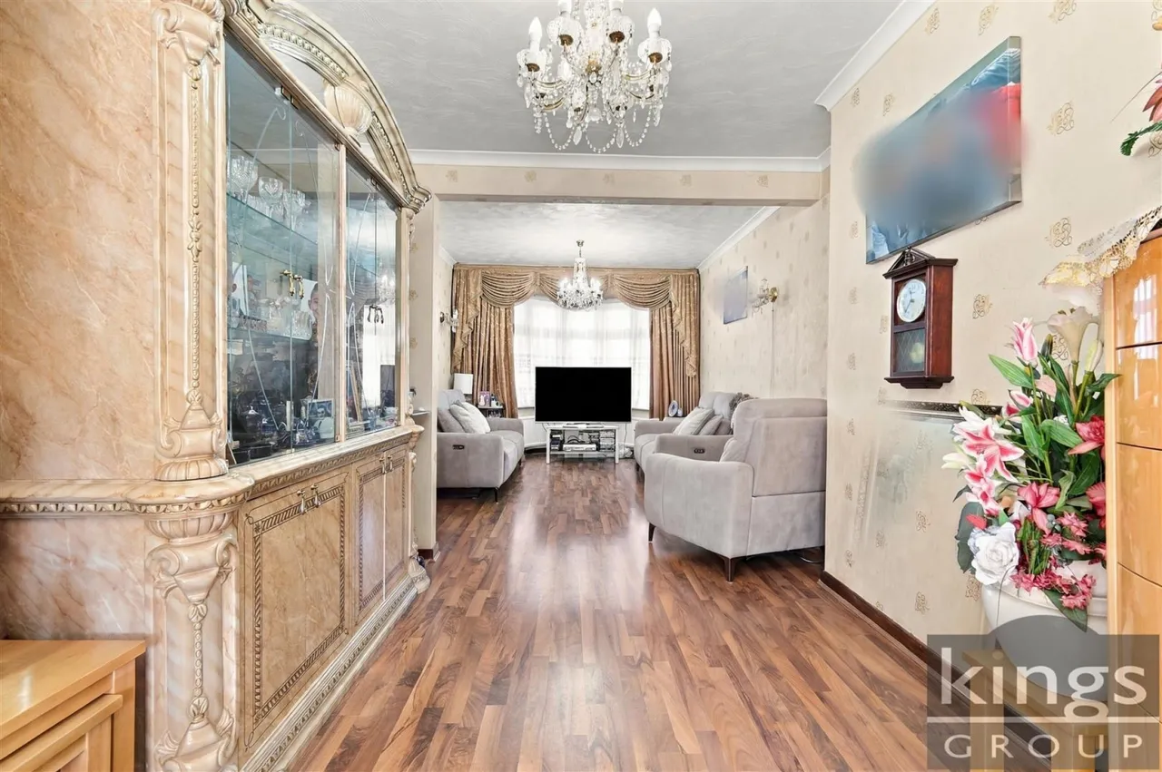 Carterhatch Road, Enfield, photo 3