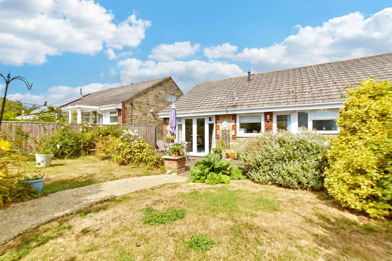 Mountbatten Drive, Newport, PO30, photo 9