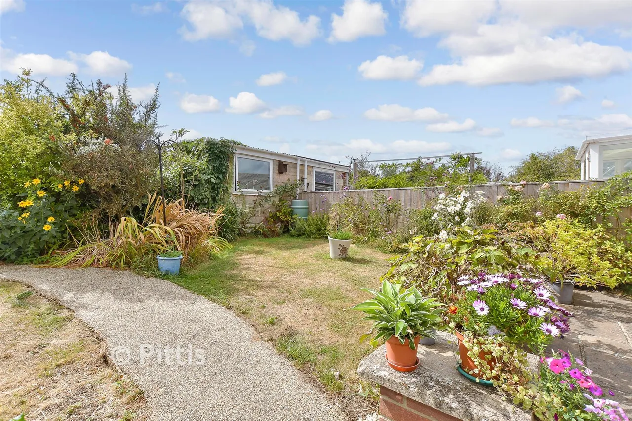Mountbatten Drive, Newport, PO30, photo 11