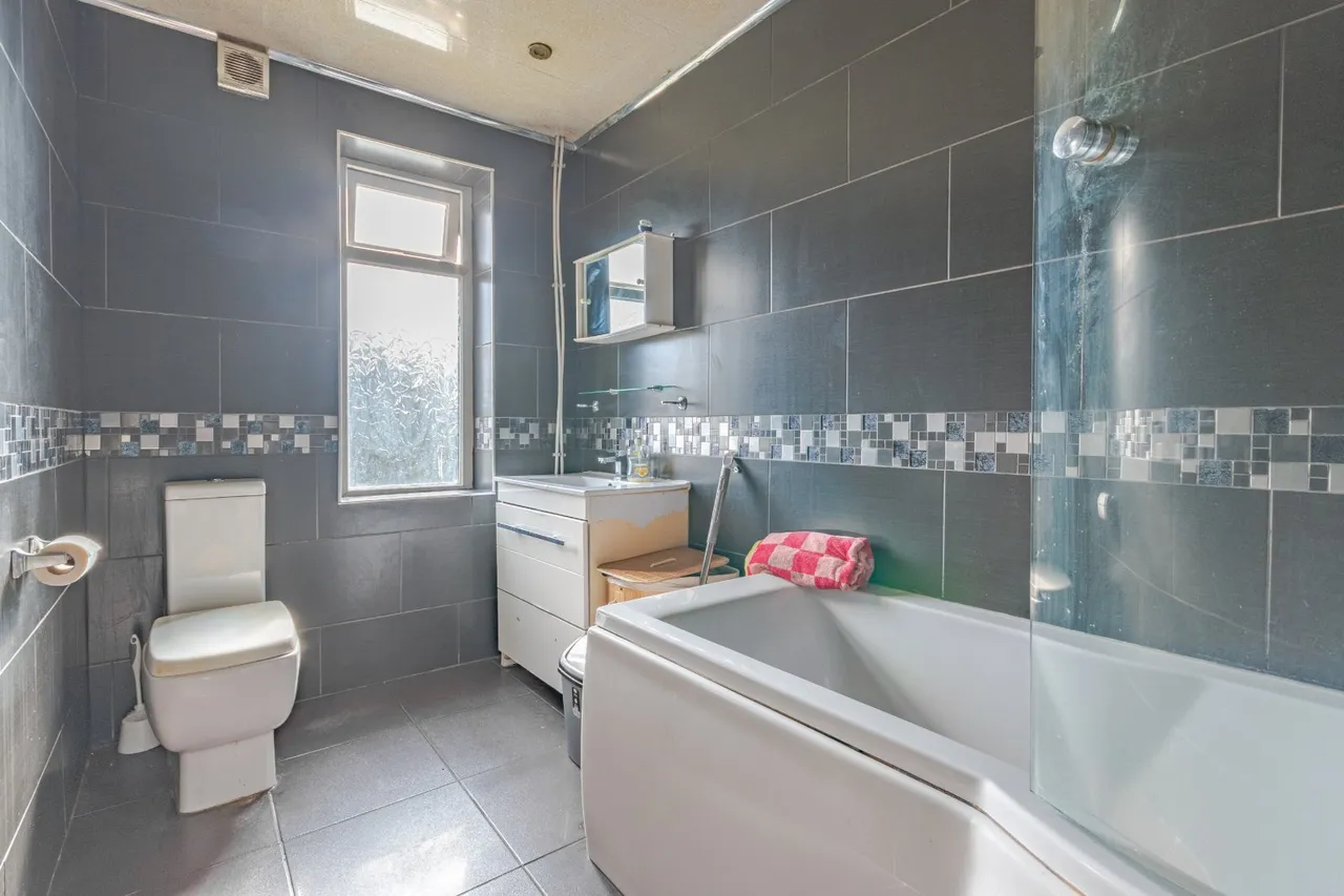 Redburn Drive, Shipley, BD18, photo 14