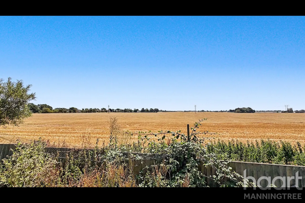 Clacton Road, Horsley Cross, CO11, photo 6
