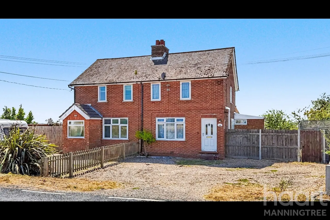 3 bed house for sale, Clacton Road, Horsley Cross, CO11